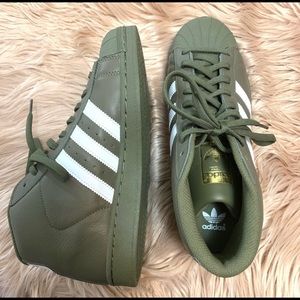 Adidas high tops NWOT